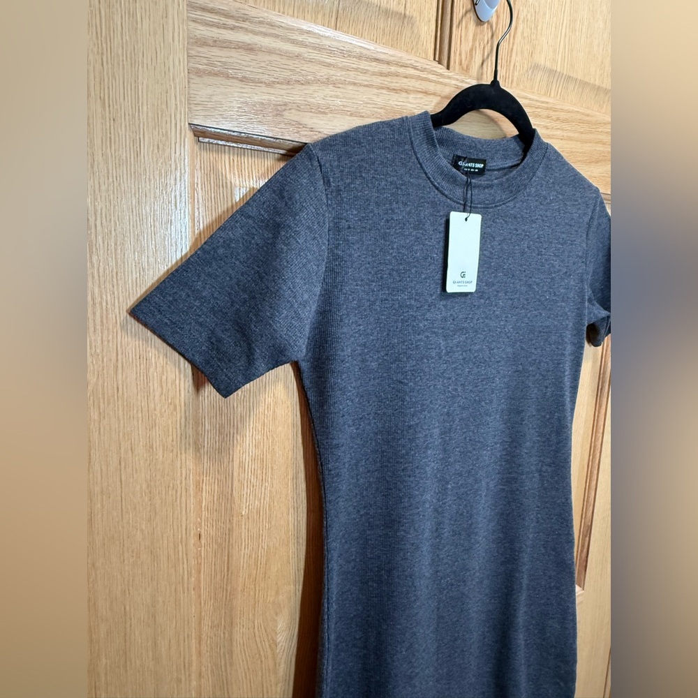 GI-ANTS SHOP Gray Ribbed Knit Midi Dress Short Sleeve Bodycon Size US 4 NWT - Picture 3 of 7